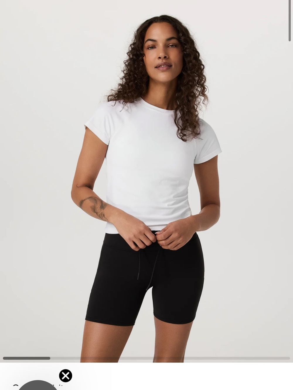 Vuori Short Sleeve Seamless Surge Tee White - Picture 4 of 4